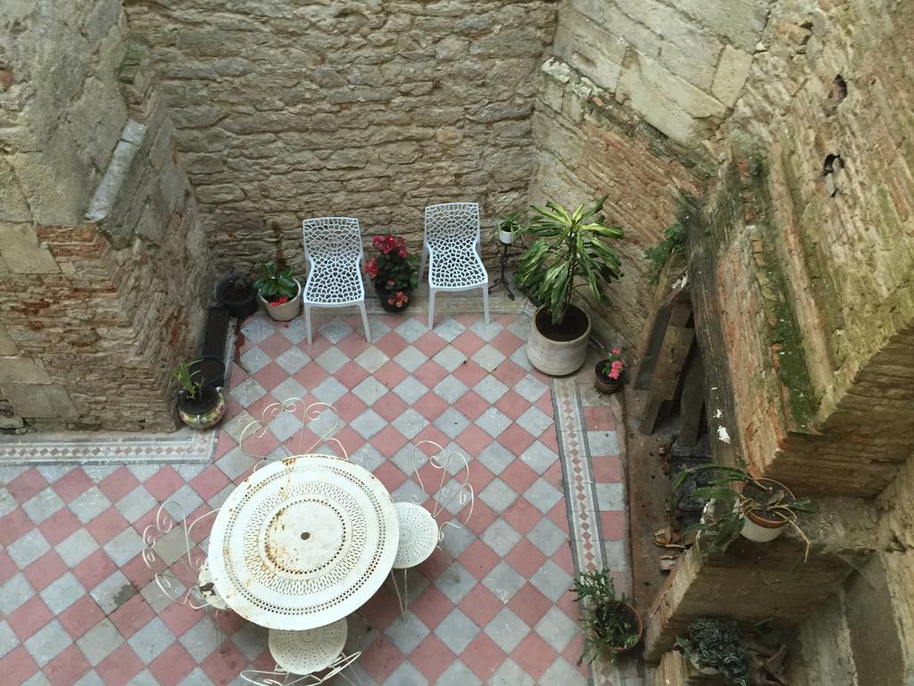 B&B Le Chat Qui Dort Montricoux Exterior photo